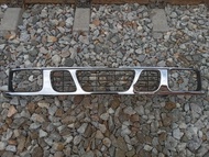 กระจังหน้า ISUZU TFR EX 1989-1991 ตาลึก สีชุบ เดิม chrome สำหรับ ISUZU TFR 1989-1991