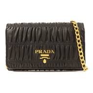 PRADA 羊皮皮革Nappa Gaufre金扣鏈帶肩背袋