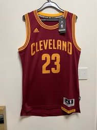 Adidas Cavaliers Lebron James size S jersey