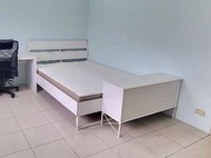 IKEA 雙人床框(TRYSIL雙人床框床架+luröy床底板條)／白色款