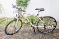 จักรยานเสือภูเขาญี่ปุ่น - 26 MTB - ล้อ 26x1.75 - เกียร์ 3x8 (24 สปีด) - อลูมิเนียม - โช๊คหน้า - Jami