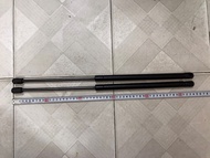 Ty chống cốp sau Hyundai i10 (Hatchback) 2015-18