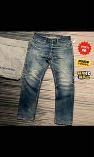 Madness 17ss washed damaged denim jeans(made in Japan)日版破孄男裝牛仔褲(size XL)