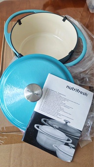 Nutrifresh 鑄鐵鍋 藍色 琺瑯鑄鐵鍋 煮食煲(代朋友放）