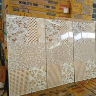 keramik roman dinding 20x40