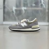 New Balance M990TA1