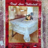 300HJ002 60''x90'' 152cm x 228 gold table cloth (6-8 seater )