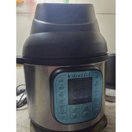 INSTANT POT 6QT 7-IN-1 MULTICOOKER + INSTANT POT AIR FRYER LID, 110v