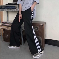 elgini tracksuit tracksuit man baggy tracksuit Tiga bar seluar lelaki musim panas lurus kaki bergaya