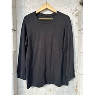 Uniqlo Heattech T-Shirt Thermal/ Large Size/