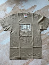 包順豐站 全新 日本 Supreme 卡其色 Beige Light Brown Wrap Up Logo Tee T-shirt T恤 男裝 女裝 棉質 Logo Graphic 美國 US USA