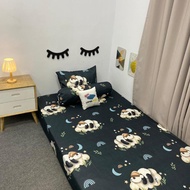 SPREI EMILY KOTAK HOMEMADE AESTHETIC SEPREI DAUN PALM STAR MARCO BUNGA MOTIF