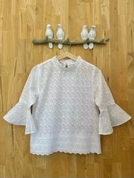 เสื้อเก็ดถะหวา สีขาว WHF ดีไซน์คลาสสิก อ่อนหวาน ไม่ตกยุค เนื้อผ้าสวยปักละเอียด คอตต้อนแท้ 100%