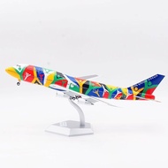 SQ Wings 1: 200 South African Airlines Boeing B747-300 ZS-SAJ Painted Alloy Aircraft Model