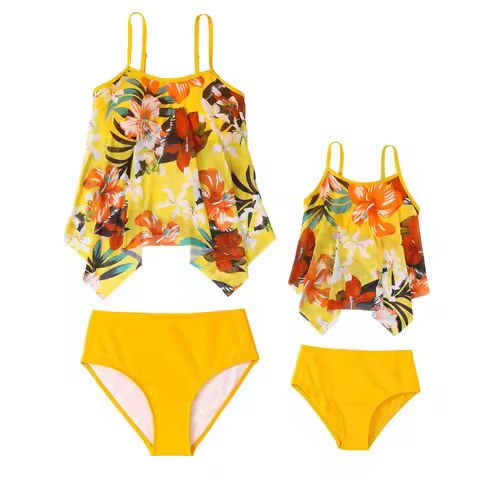 2025 Family Look Bikini Mommy and Me Clothes New Mum Swimwear Beach Bath Swimsuits Mom and Daughter 