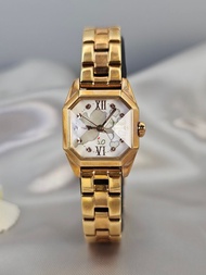 ORIENT Japan นาฬิกาผู้หญิง ทรงสี่เหลี่ยม กระจกเจียรเหลี่ยม หน้าปัดลายดอกไม้ ประกัน 1 ปี