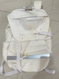 Aeon售$400 厚肩墊 背囊 背包 書包 旅行 返工 返學grl niceclaup apresjour sport