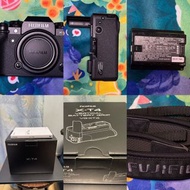 Fujifilm X-T4機身 + VG-XT4垂直電池手柄 + NP-W235 原裝電池(3粒)