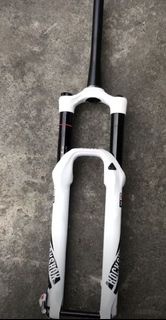 Rockshox Yari Tapered 29”