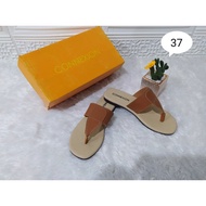 Connexion sandals