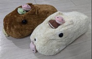 Kapibarasan big plush 水豚君 毛公仔