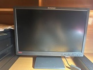 lenovo 電腦螢幕19寸