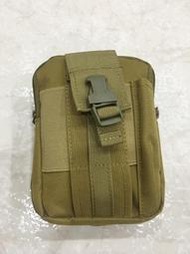 &lt;FOOL&gt;尼龍 耐磨 手機包 腰包 戰術腰包 背包 模組 帆布包 手機包 側背包 迷彩包 運動腰包 臂包 沙色