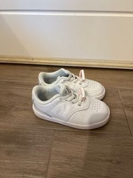 New balance 小童鞋