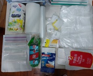 家居清潔用品/日本買廚房抹手紙吸油紙每卷💲4.5/3M思高海綿百潔布每件💲1.5/1次性食用手套每對💲0.1/透明塑膠食物袋多用途收納袋💲0.1/微波爐卷裝膠袋💲6/即棄膠枱布膠檯布💲0.5/幾乎全新