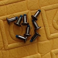 SIKU Various drone dynamo bolts, drone elbows & drone body