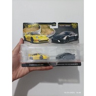 Hot Wheels Two Pack Porsche 993 GT2 & Porsche 718 Cayman GT4