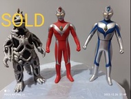 鹹蛋超人  超人帝拿~新規造型 紅色強壯形態 膠魂 16.5cm大膠公仔 / Ultraman Dyna 新規造型 藍色奇蹟形態 16.5cm  戴拿奧特曼   / 超人吉田~亡靈怪獸 16.5cm 