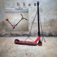 [0211] kid scooter 2ล้อ เบรกหลัง สำหรับเด็กโต เล่นท่าได้ สูง 83cm