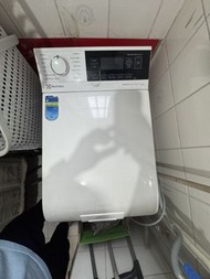 二手 Electrolux 頂揭式 洗衣機（青衣）