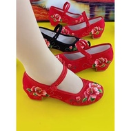 Square dancing shoes embroidered shoes old Beijing women's shoes breathable mother's shoes old Beiji