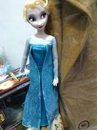 Elsa公仔
