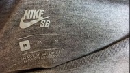 原價$1080 二手 公司貨真品 可議 Nike SB 素色 灰 男M號 t-shirt 恤 棉 htm dunk low nikelab nsw ispa 720