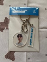 ASTRO Ordinary Holiday Keyring Eunwoo 車銀優