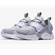 英國代購 * Nike Wmns Huarache City Low “灰白”