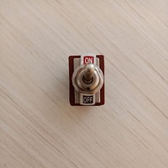 6 Pin On Off Togel Switch Suis On Off