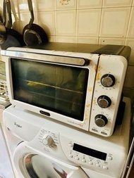 Delonghi oven - urgent moving sale