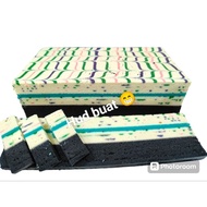 KEK LAPIS BLACK ROSE CHEESE (PREMIUM Kek Lapis ready stock)