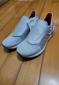 Adidas UltraBoost 19 DOE Boost 底運動鞋