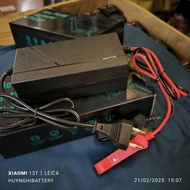 Vỏ Bình Pin 45AH Kín Nước ES12-32E Chứa Được 12 Cell 33140 Có Led Báo Pin