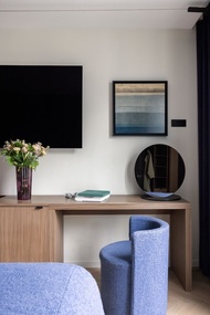 1.75 Paris La Source