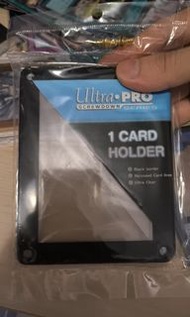 Ultra pro 卡磚
