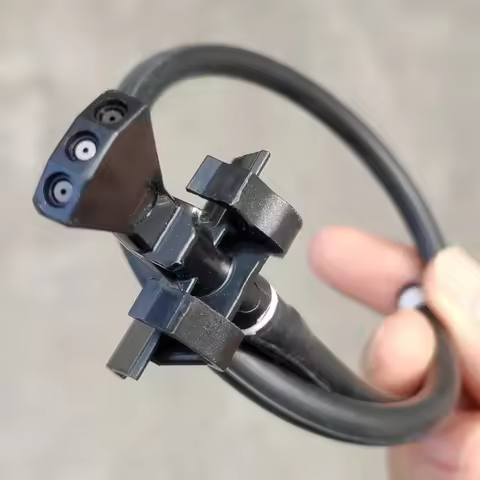 Front Windshield Washer Wiper Spray Glass Nozzle Head For Mitsubishi Outlander GF7W GF8W GG2W GG3W 2