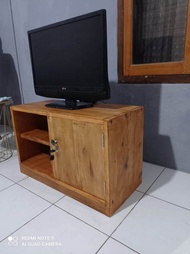 rak tv serbaguna dari kayu