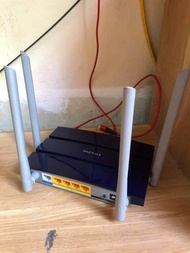 Bộ phát wifi 4 râu 3320 2 băng tần 600mb (Cũ)