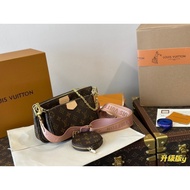 Pack
Wome Beg Size Big Bag 24 x 1 x 4.5cm 
Small Bag 19.5 x 11 x 4cm Coin Purse 9.5